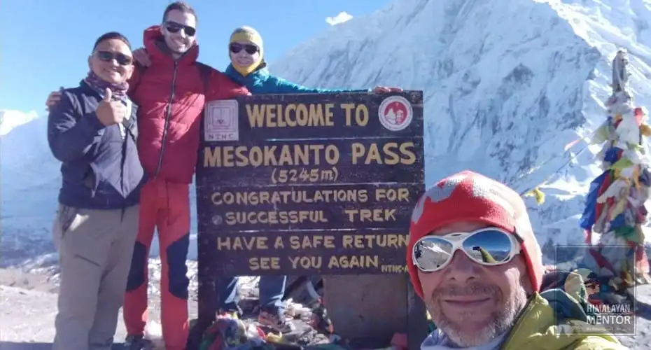 Group Photo at Mesokanto La Pass top