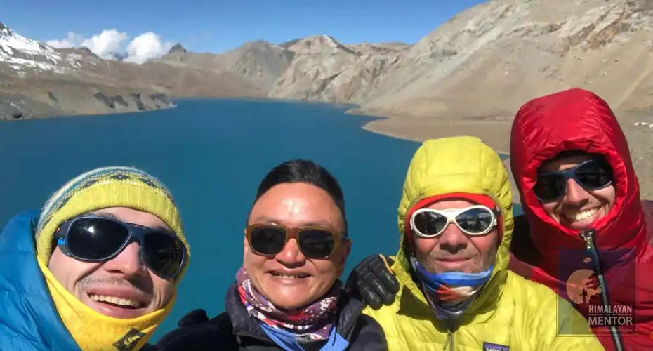 On the way to Mesokanto La Pass, with Tilicho Lake in the background