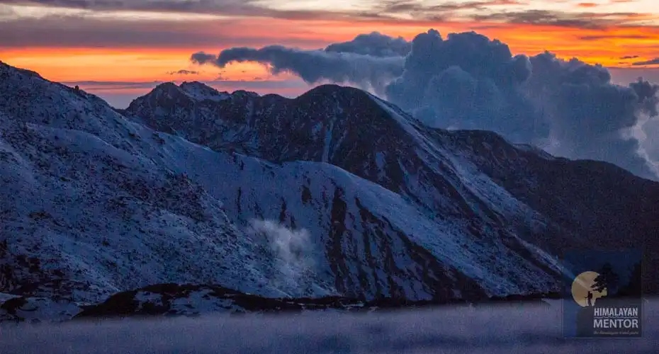 Gosaikunda Lake, just before the sunrise
