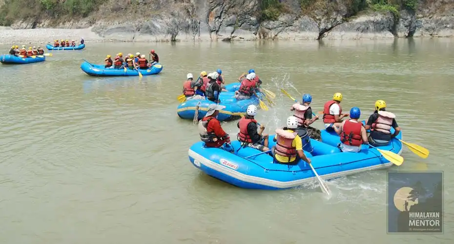 Easy rafting in Trishuli River