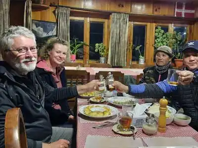 Gut organisiertes Trekking in der Everest-Region review by Ernest G 