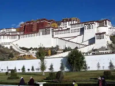 Lhasa to Kathmandu overland tour Lhasa to Kathmandu overland tour